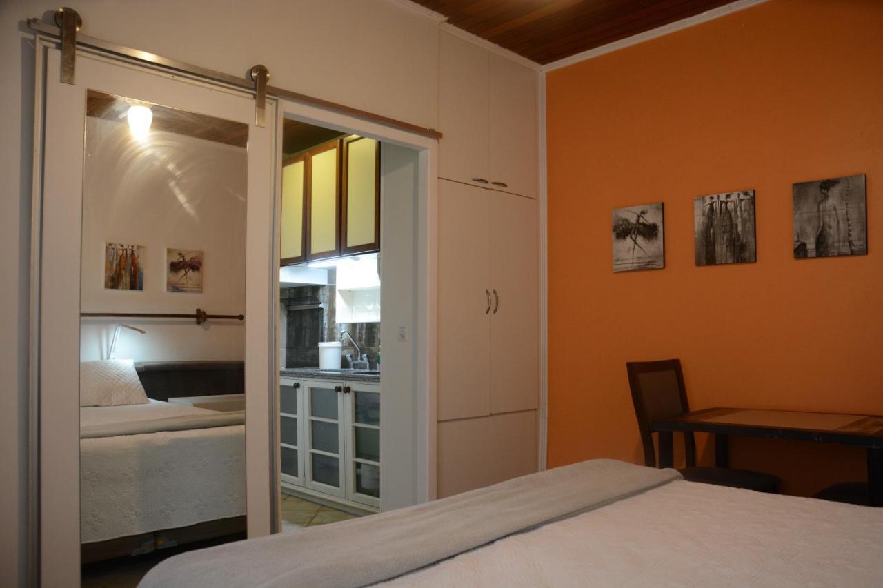 Apartamento Kami 阿雷格里港 外观 照片