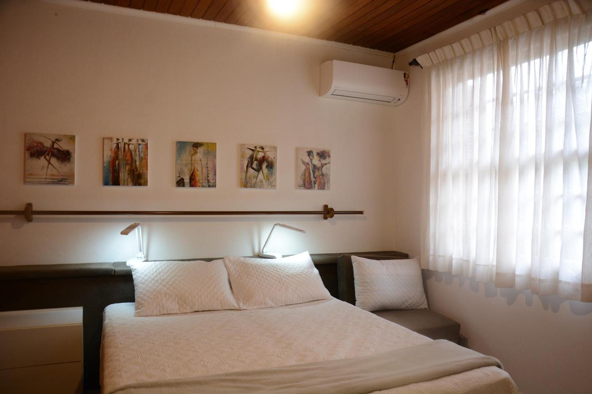 Apartamento Kami 阿雷格里港 外观 照片