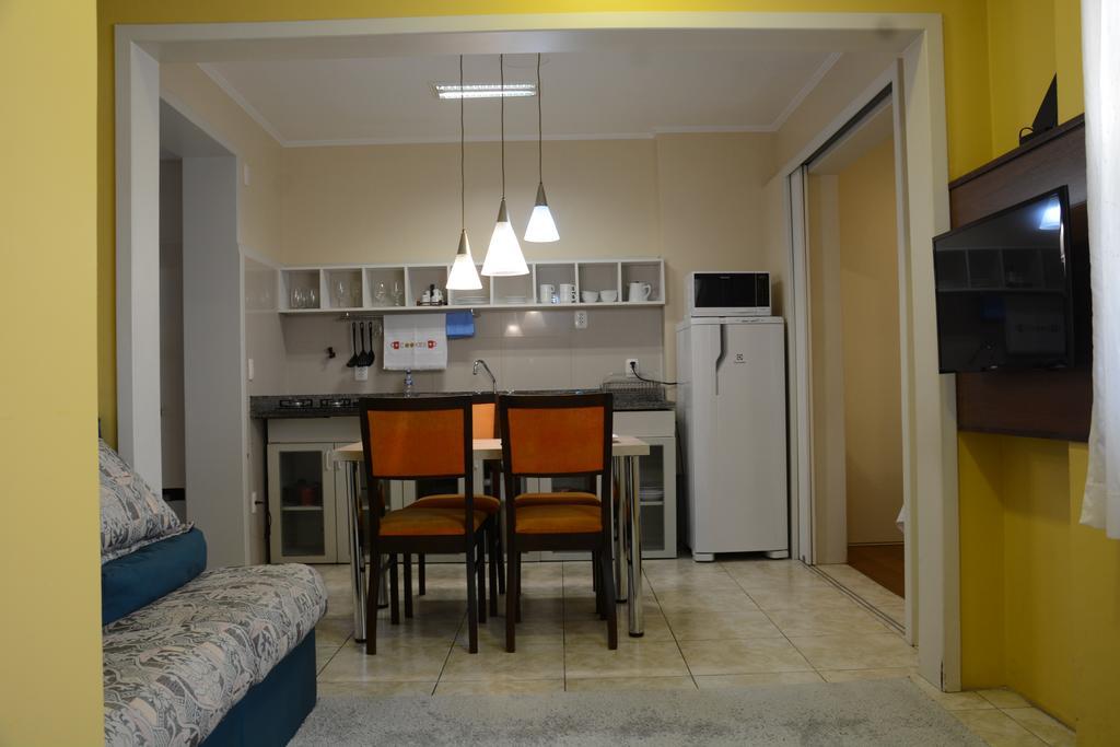 Apartamento Kami 阿雷格里港 外观 照片